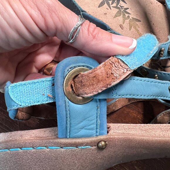Womens Sandals size 9.5 Blue Embellished Strappy Easy Spirit Western Velcro Shoe - Picture 6 of 11